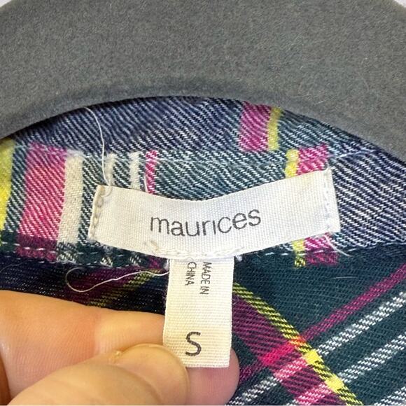 Maurices. Plaid Flannel Button-Up Shirt. Size Small. Excellent condition! - Picture 3 of 6